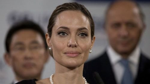 Angelina Jolie confides about her decision to have her ovaries removed