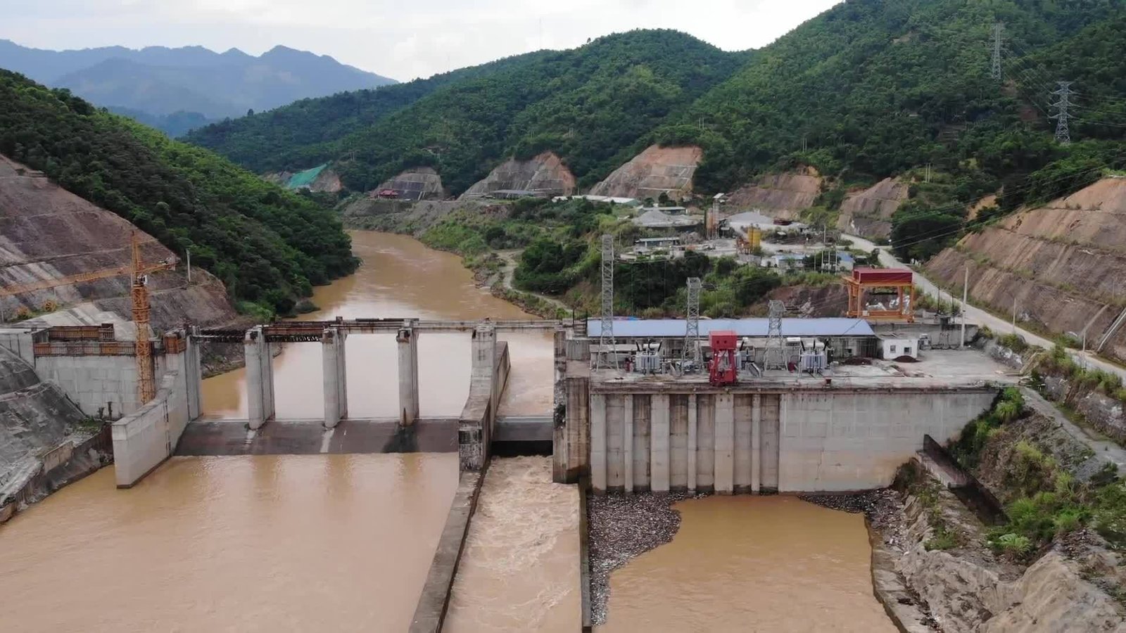 Hydroelectric project worth more than VND 3,000 billion is unfinished