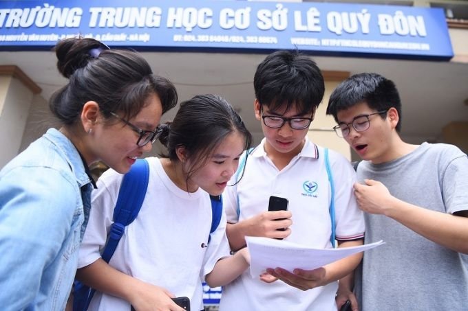 Standard score for entering grade 10 at public specialized schools in Hanoi